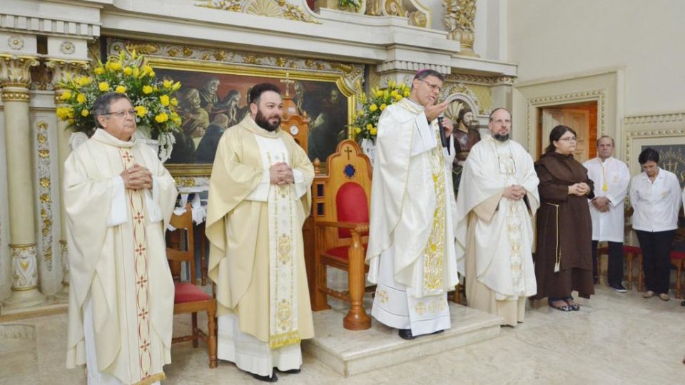 Dom Paulo Cezar preside missa em honra à Santo Antônio de Pádua em São Carlos