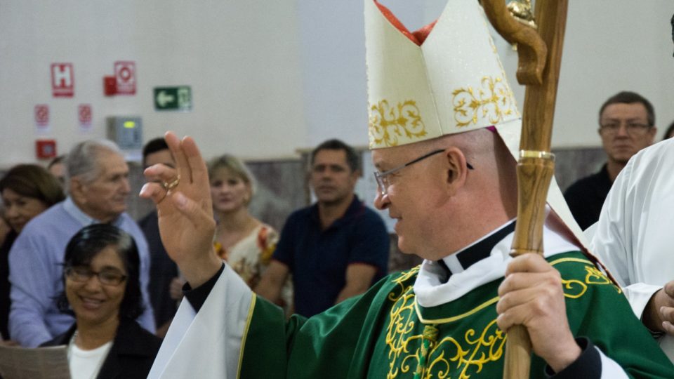 Dom Eduardo Malaspina preside Eucaristia na Paróquia Senhor Bom Jesus