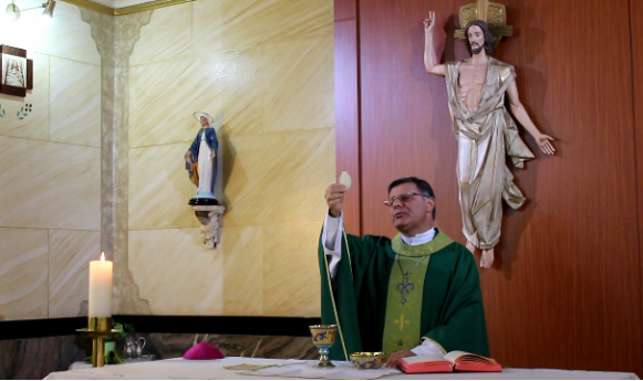 Dom Paulo Cezar preside Eucaristia na Capela Episcopal Nossa Senhora das Graças