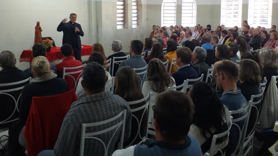 Formação para os novos ministros extraordinários da Sagrada Comunhão no Vicariato São Carlos Borromeu