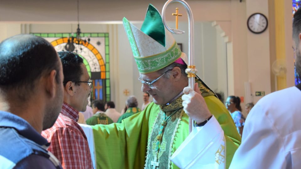 Bispo Diocesano preside Eucaristia na Catedral de São Carlos Borromeu