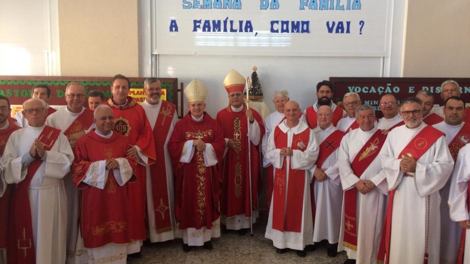 Diáconos se reúnem para celebrar São Lourenço