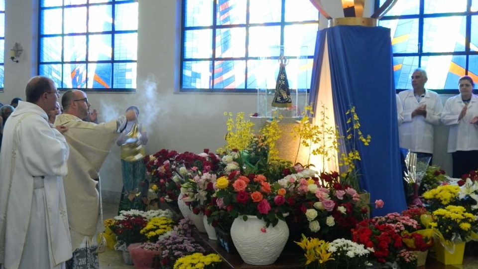 Dia de Nossa Senhora Aparecida no Santuário de Barra Bonita