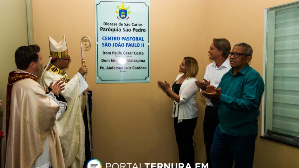 Dom Paulo Cezar participa da inaguração do  Centro Pastoral em Ibitinga