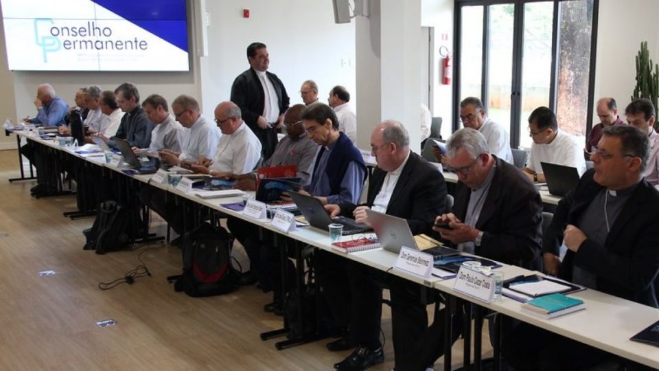 CNBB aprimora os mecanismos de análise de conjuntura