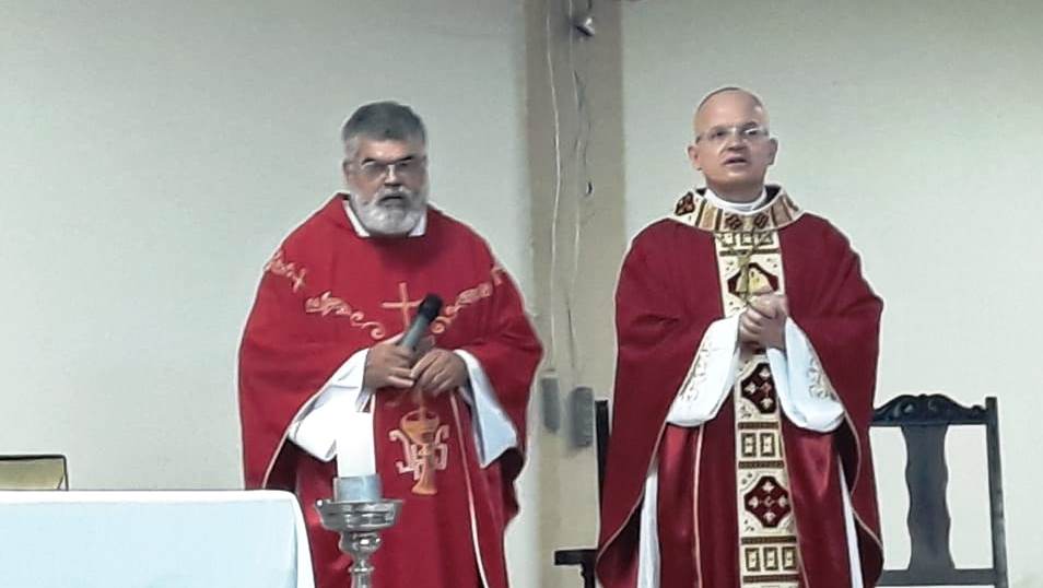 PARÓQUIA SANTA LUZIA RECEBE A VISTA DE DOM EDUARDO MALASPINA PARA SOLENIDADE DA PADROEIRA