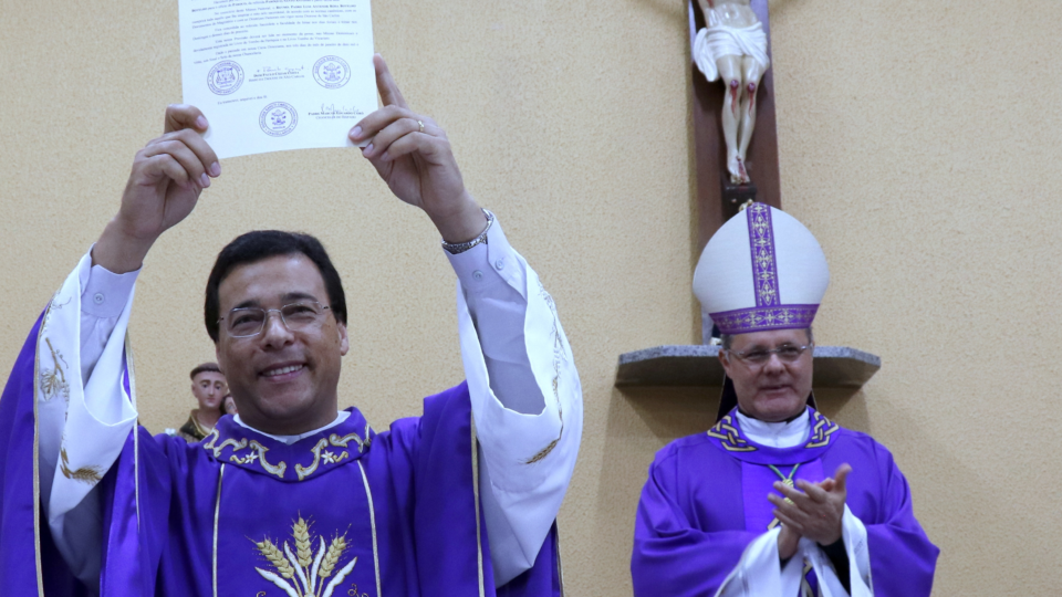 Padre Luiz Antenor assume Paróquia de Santo Antônio em Ibaté