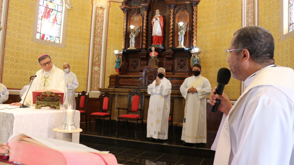 Padre Marcelo Souza toma posse como reitor do Seminário de Filosofia