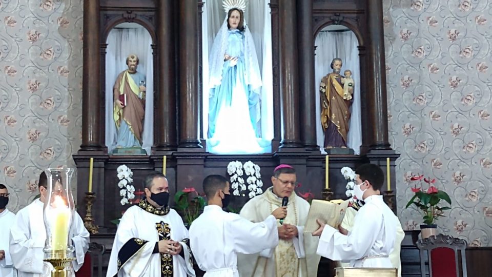 Dom Paulo Cezar celebra Nossa Senhora das Dores em Brotas