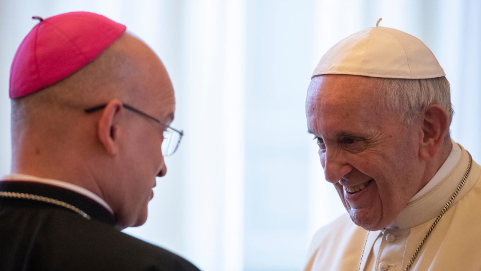 FRANCISCO: OITO ANOS DA ELEIÇÃO DO PAPA QUE CONQUISTOU A TODOS COM SUA SIMPLICIDADE, TERNURA E ESPONTANEIDADE