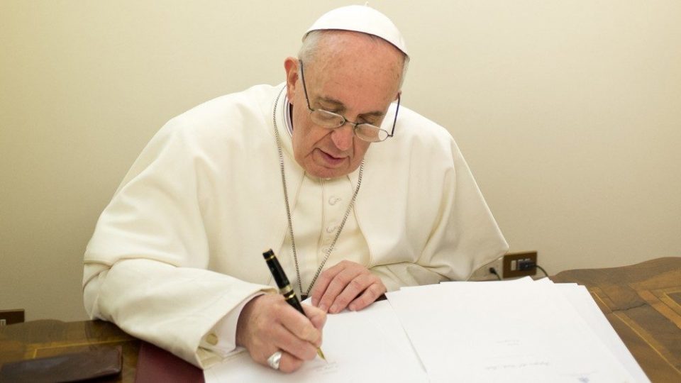 Papa institui o Ministério de Catequista
