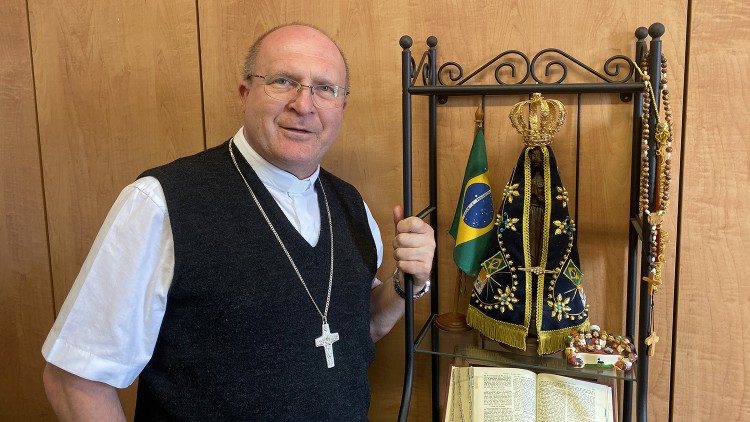 Francisco é um grande catequista, afirma dom José Peruzzo