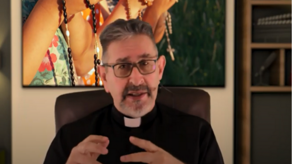 Padre Paulo Dalla Dea lança canal no Youtube para formação de catequistas