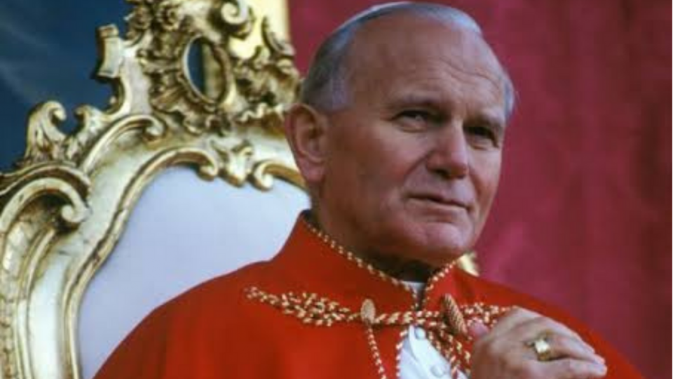 Papa recorda dia de São João Paulo II e retoma ensinamento do santo