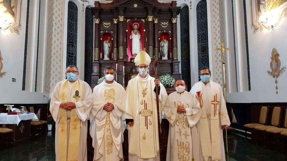 PADRE EVERALDO GALHEIRA ASSUME A PARÓQUIA DE SÃO SEBASTIÃO EM SÃO CARLOS