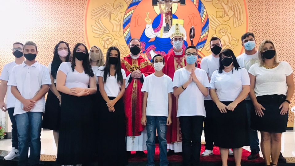 Dom Luiz preside sacramento da Crisma na Paróquia de São José em Jaú