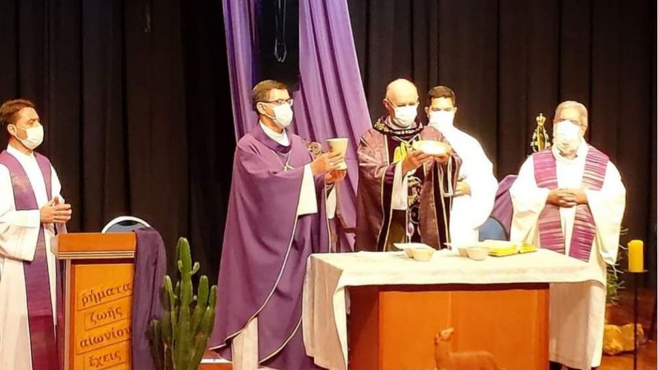 Dom Luiz Carlos Dias concelebra a Santa Missa de abertura do semestre letivo na PUC Campinas