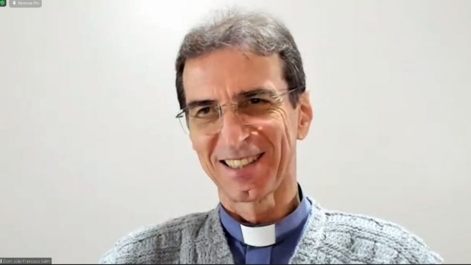 DOM JOÃO FRANCISCO SALM APRESENTA METODOLOGIA DA PESQUISA SOBRE A SAÚDE DOS BISPOS E PADRES NO BRASIL