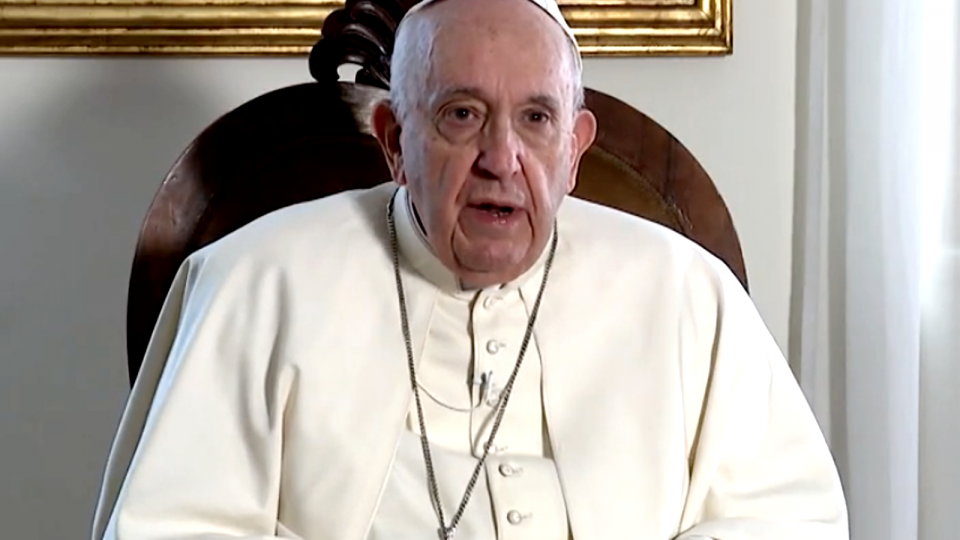 Em maio, Papa reza pelos jovens e pede que sigam Maria como modelo