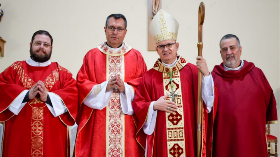 Dom Eduardo preside Santa Missa e ministra Sacramento da Crisma na Paróquia Nossa Senhora de Guadalupe em São Carlos