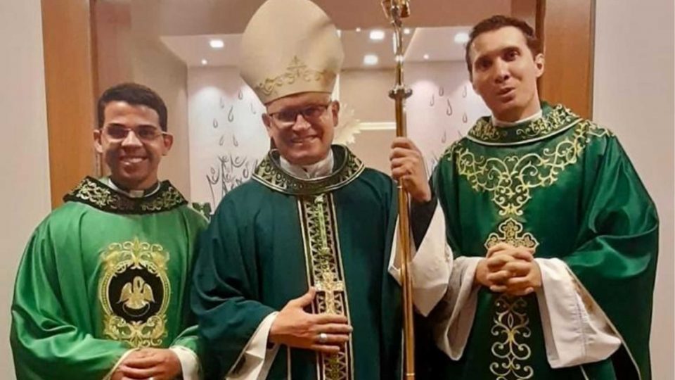 Dom Eduardo preside missa na Paróquia Divino Espírito Santo em Jaú