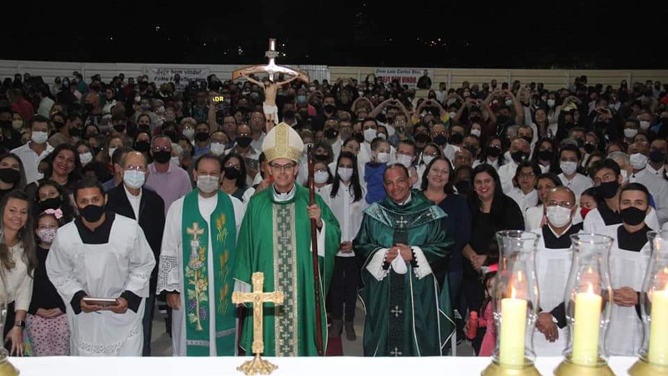 Padre Fábio Timóteo é empossado na Paróquia Divino Espírito Santo em Matão