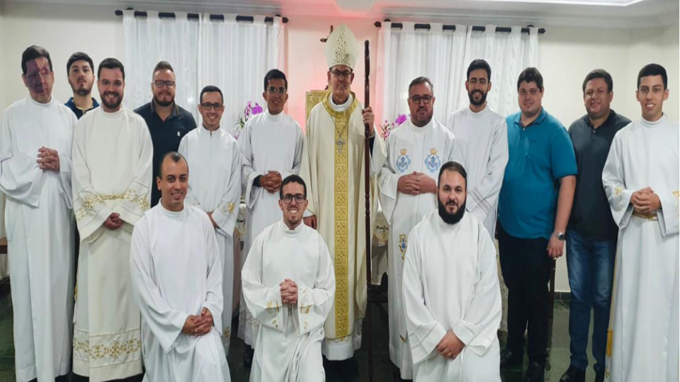 Seminaristas da teologia receberam a Admissão às Ordens Sacras e são Instituídos no Ministério do Leitorato