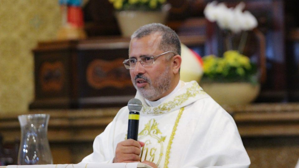 Padre Marcelo Aparecido de Souza é empossado pároco reitor da Paróquia Santuário São Pio X em São Carlos