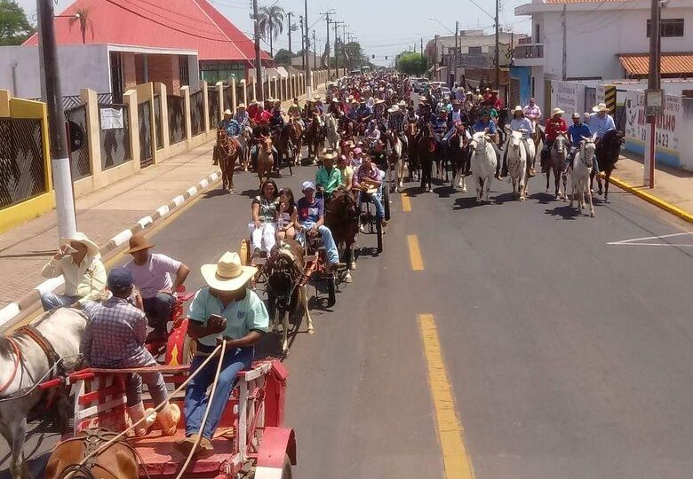 DOMINGO TEM CAVALGADA EM IBATÉ