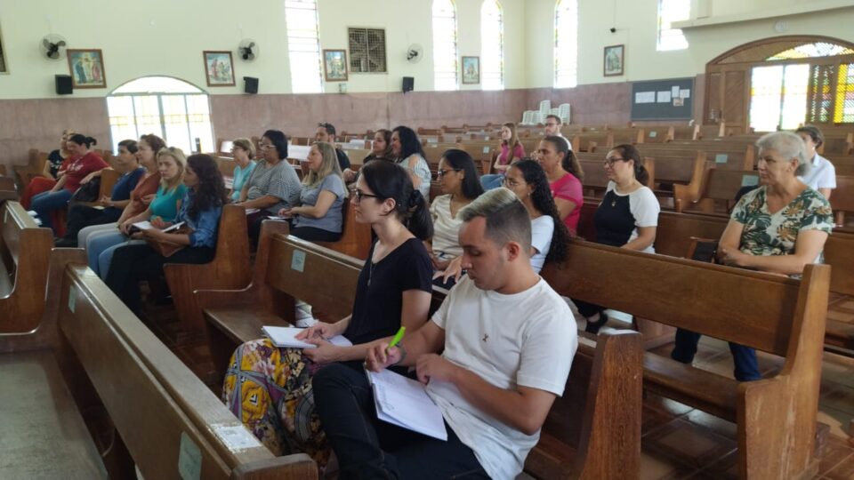 Encontro com os Atendentes Paroquiais do Vicariato Senhor Bom Jesus