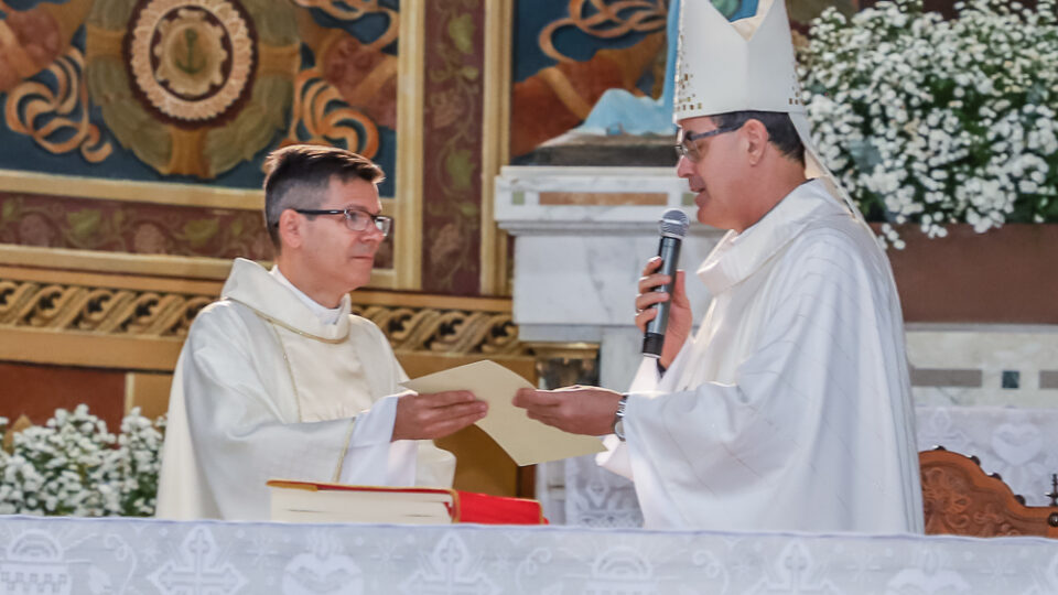 Padre Edson Godoy toma Posse no Santuário Santo Antônio, em Araraquara