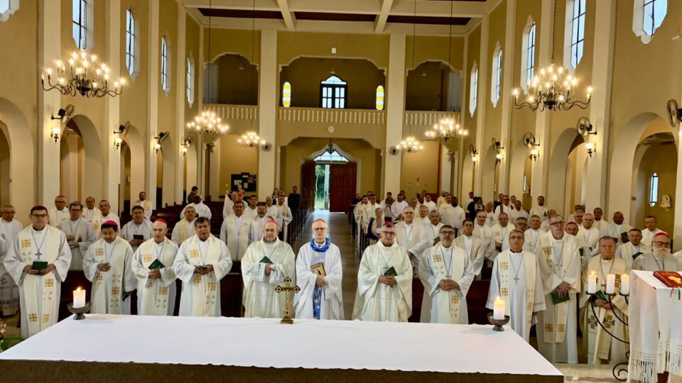 ANUNCIAR O EVANGELHO NAS CASAS