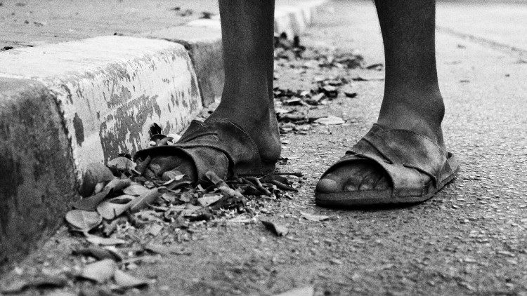 O GRITO DOS POBRES ERGUE-SE CADA VEZ MAIS FORTE