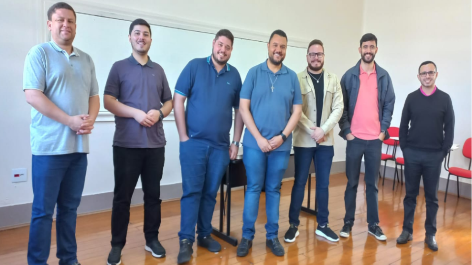 Seminaristas da Síntese participam de formação mensal