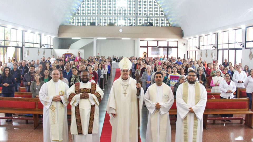 BISPO DIOCESANO PRESIDE MISSA EM HONRA À SANTO ANTÔNIO EM BARRA BONITA