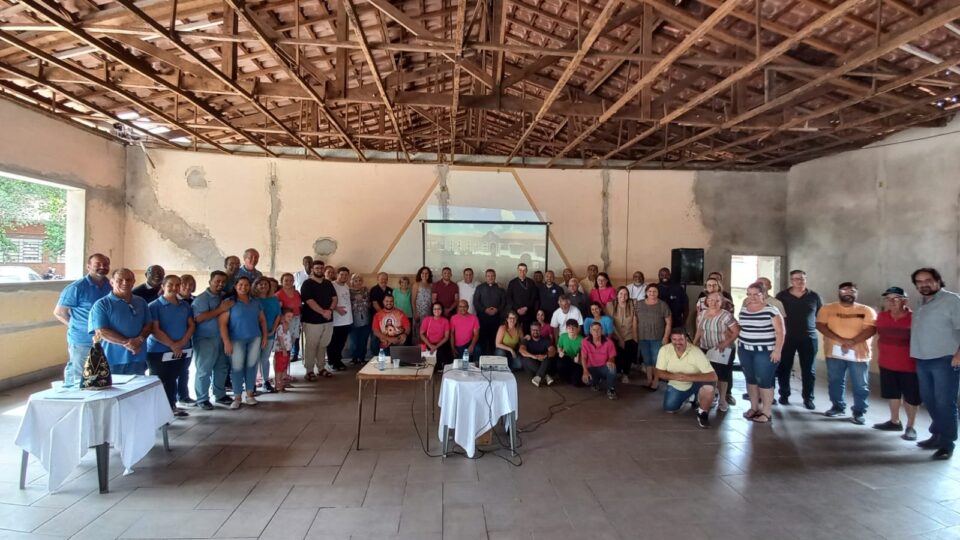 Bispo Diocesano apresenta projeto de reforma para a casa de Emaús