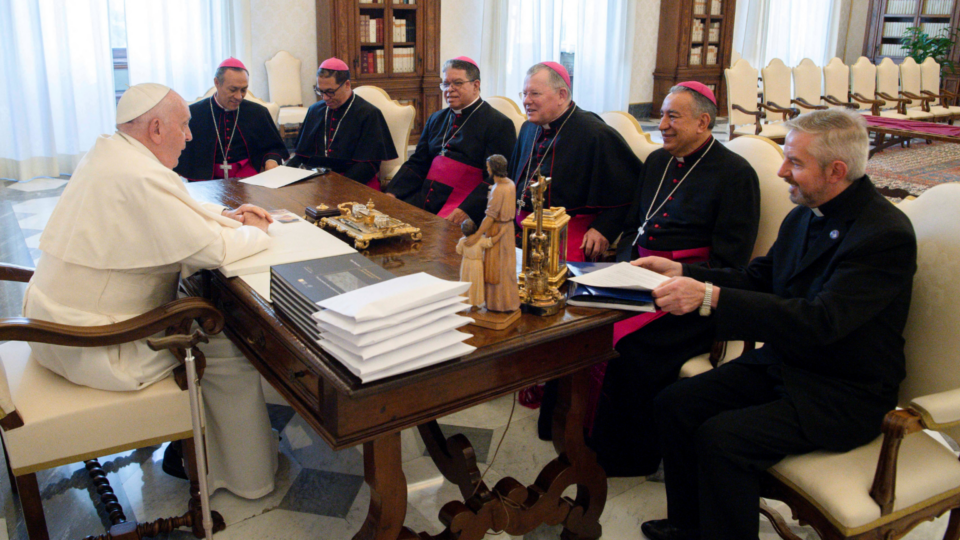 Papa Francisco recebe nova presidência do CELAM em audiência