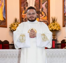 DIÁCONO NATÃ LUÍS RAPHAEL VICENTE GOMIERO