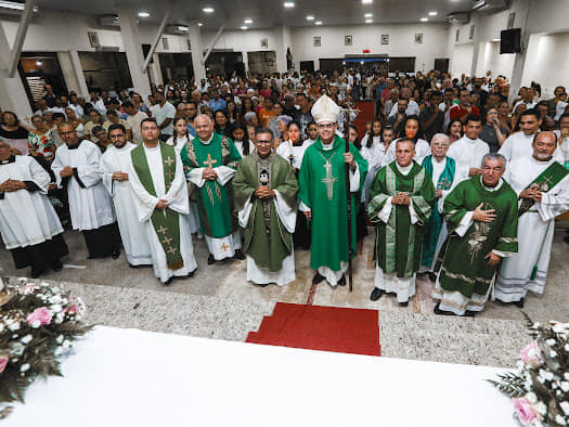 POSSE DO NOVO PÁROCO DA PARÓQUIA SÃO FRANCISCO DE ASSIS – MUNICÍPIO DE AMÉRICO BRASILIENSE