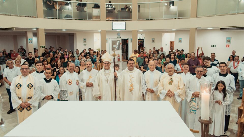 POSSE DO NOVO PÁROCO DA PARÓQUIA SANTO EXPEDITO – MATÃO