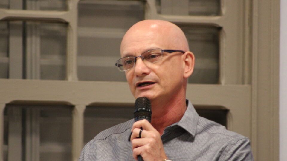 PADRE MARCIO COELHO CONCEDE ENTREVISTA À TV PAI ETERNO