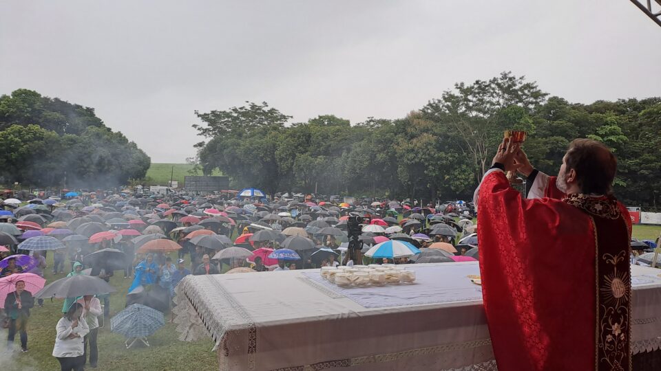 Com 38° Caminhada da Fé, Matão dá início à Semana Santa