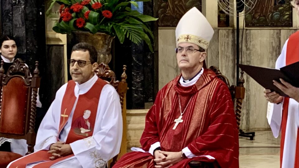 Dom Luiz celebra posse canônica do Reitor da Igreja Santa Cruz