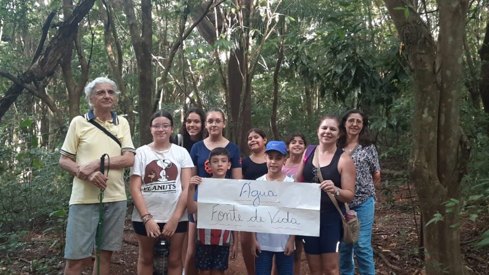 Pastoral da Ecologia visita o córrego Santa Maria do Leme em celebração ao Dia Mundial da Água