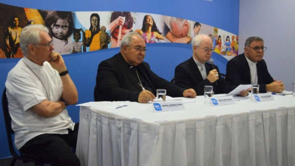 Bispos divulgam a Carta aos Cristãos Católicos do Brasil elaborada pelo episcopado