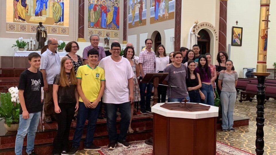 Comunidades Neo Catecumenais celebram início de nova pastoral: Pós Crisma
