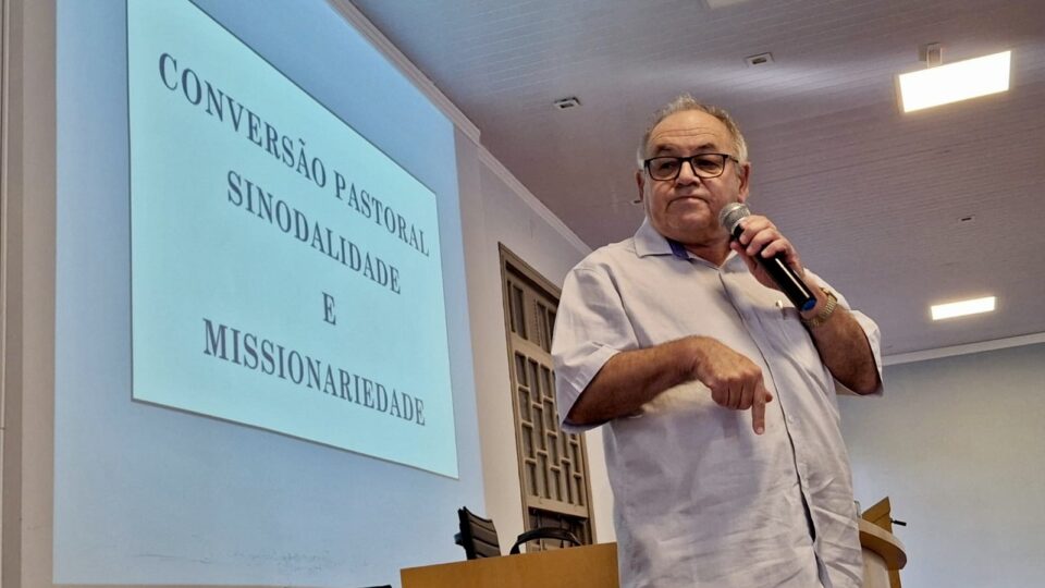 Atualização do Clero acontece nesta terça e quarta