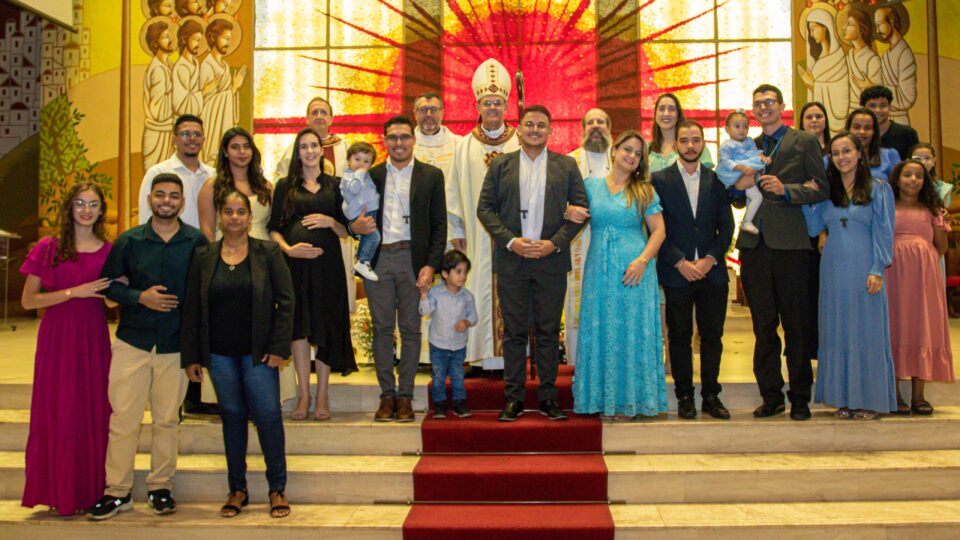 Dom Luiz Carlos preside Missa pelos 12 anos da Comunidade Adorador Fiel