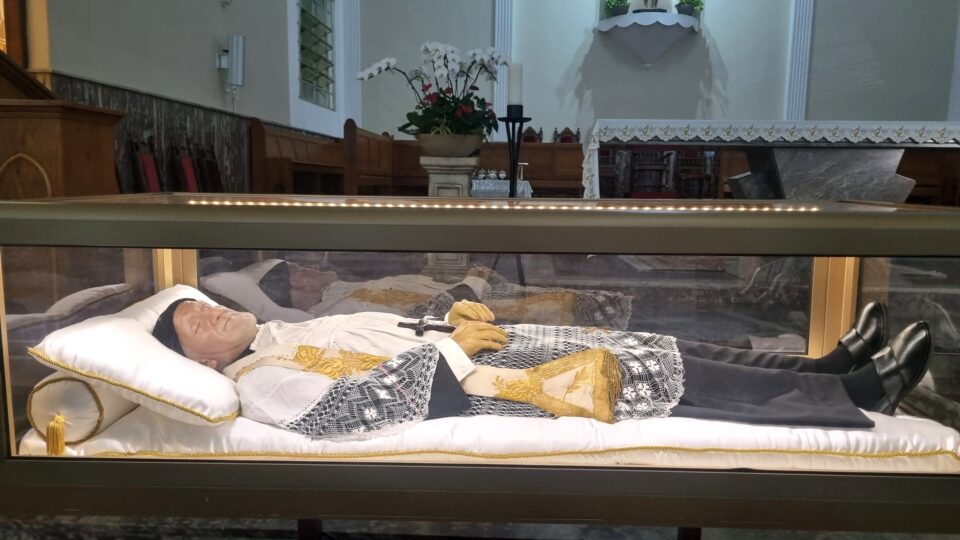 Peregrinação das relíquias de São Vicente de Paulo na diocese de São Carlos