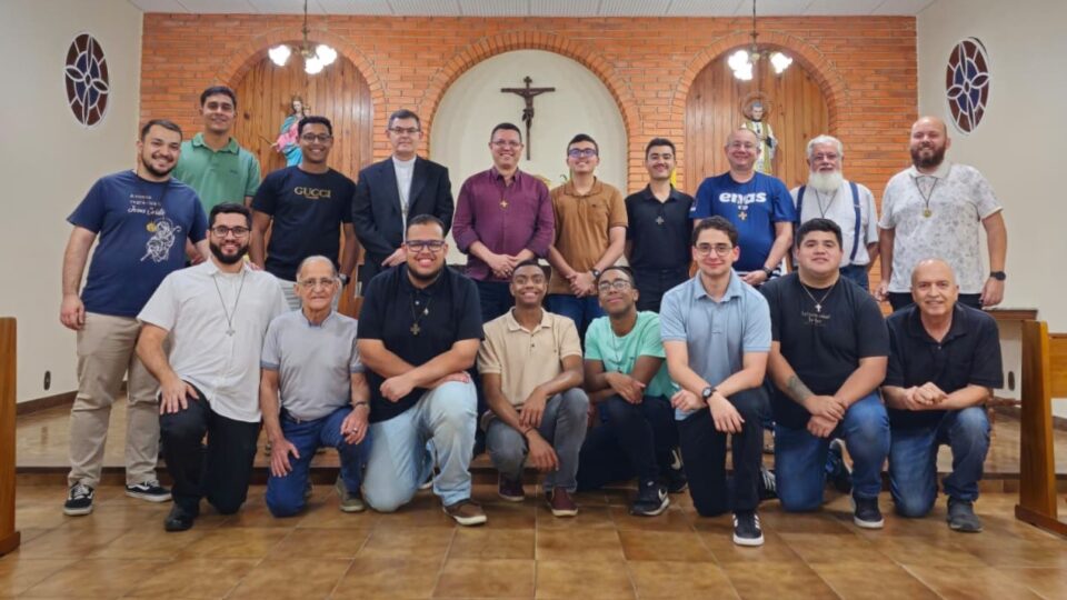 Salesianos de São Carlos recebem visita do inspetor e do bispo diocesano
